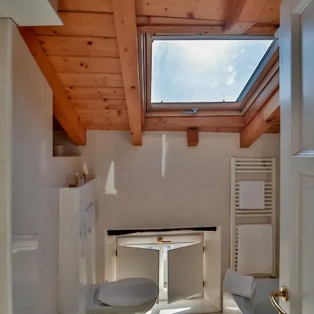 Contempora - Ca' Brenta Attic - Valle Intelvi - San Fedele Intelvi