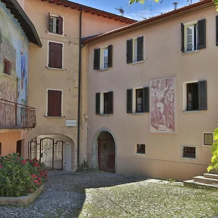 Contempora - Ca' Brenta Attic - Valle Intelvi - San Fedele Intelvi