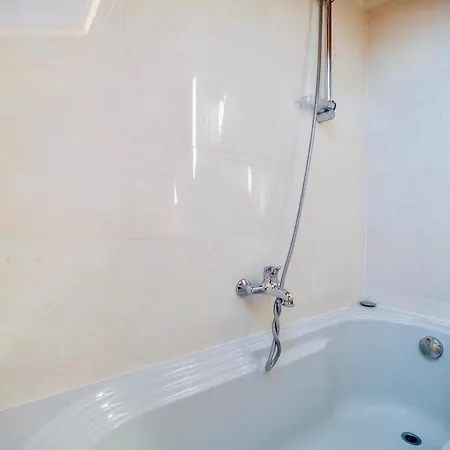 Contempora - Ca' Brenta Attic Apartment San Fedele Intelvi